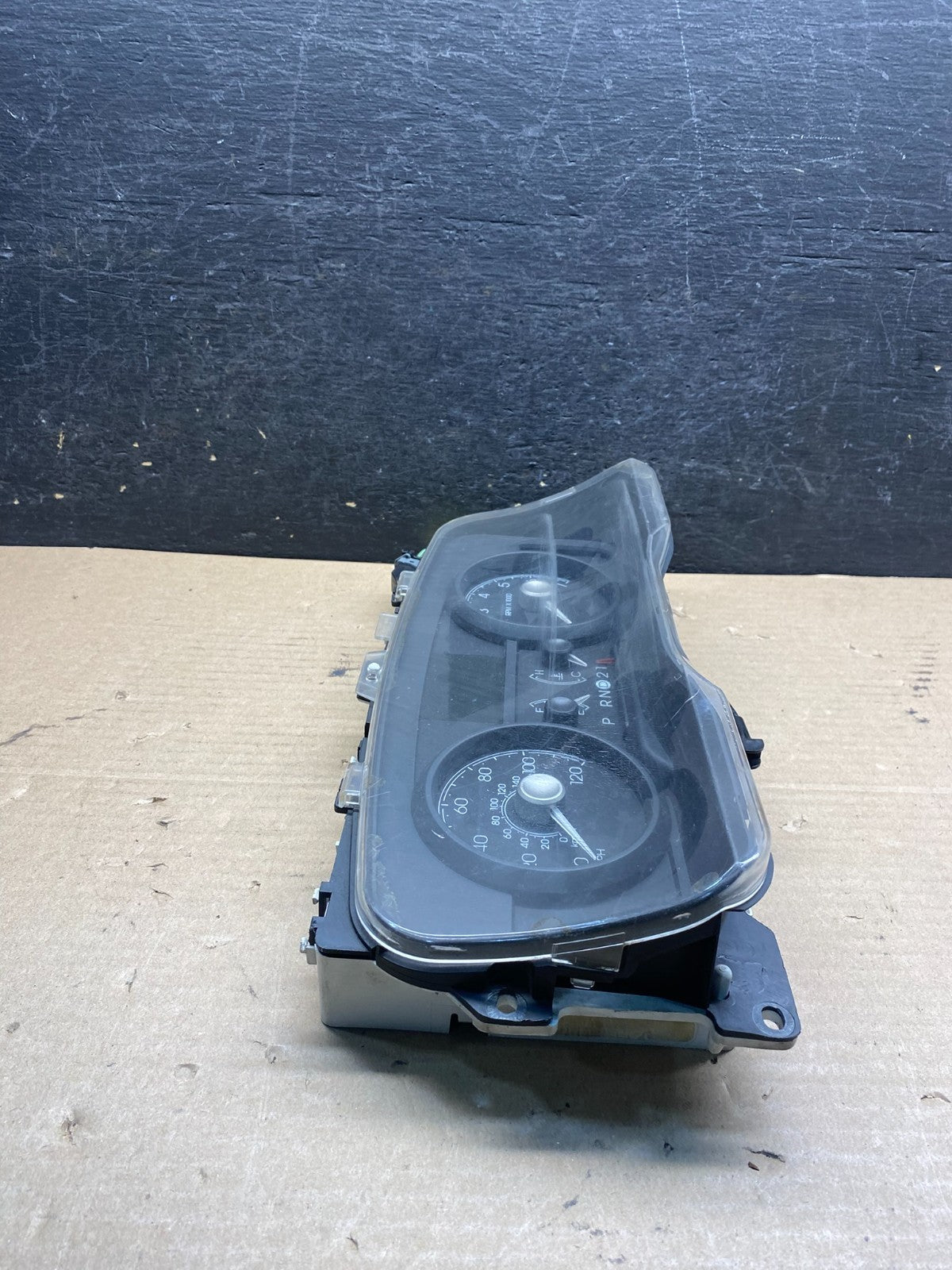 2009 to 2010 Mercury Marquis Speedometer Cluster Gauge AH9795 DW1