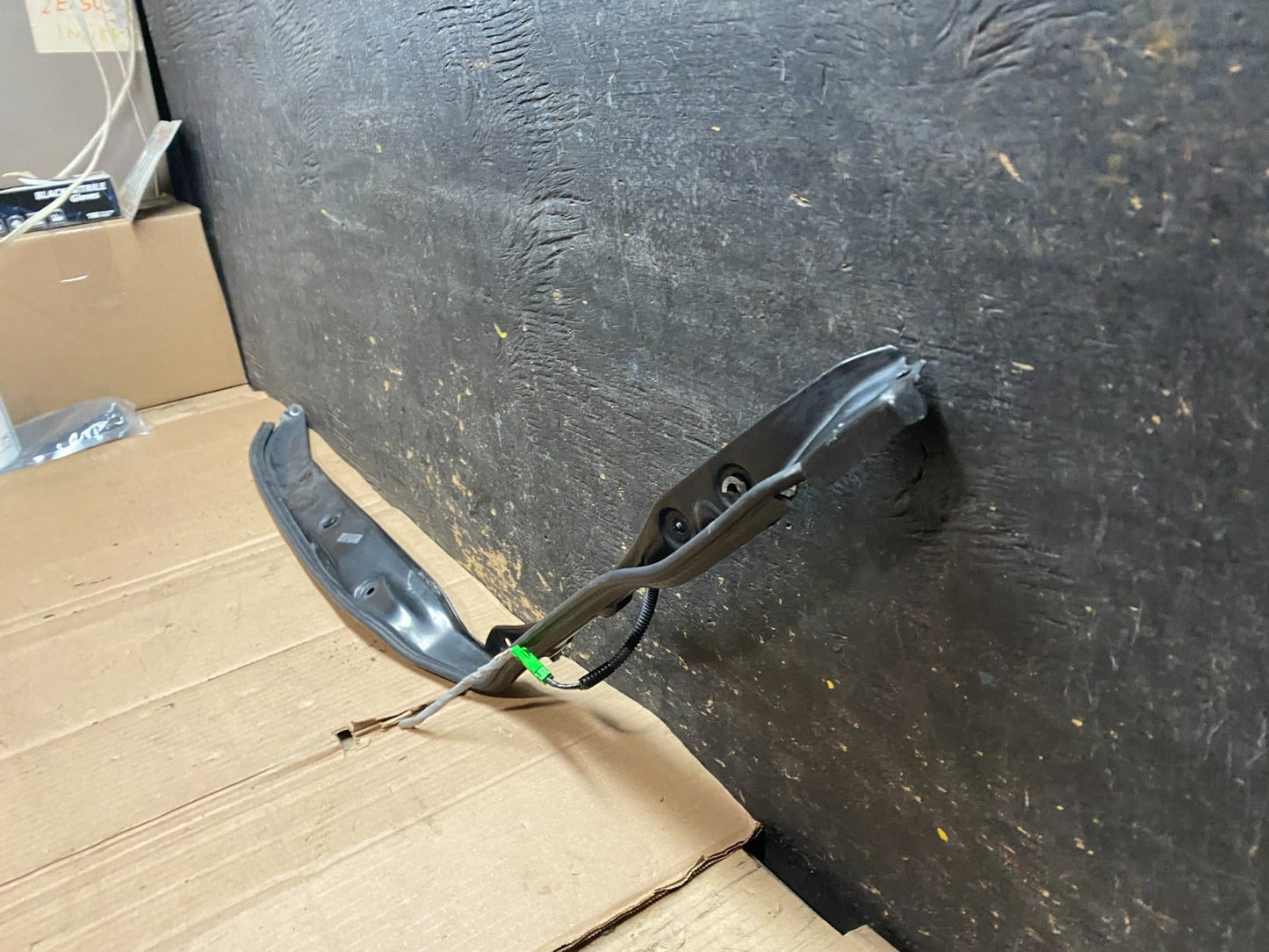 2011 - 2013 Honda Odyssey Rear Tailgate Liftgate Right Pinch Sensor Oem W4697 DG1