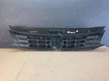 2016 to 2018 Volkswagen Passat Front Upper Grill Grille AD8743 DG3