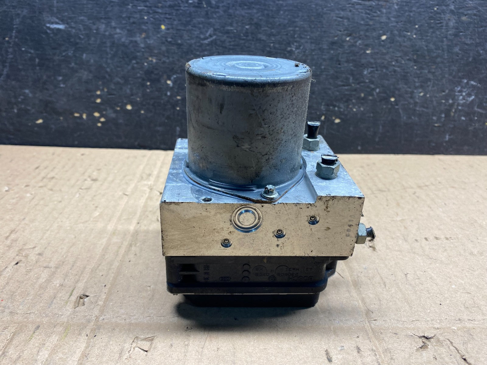 2006 to 2010 BMW 325i ABS Anti-Lock Brake Pump 3451 6775440-01 OEM V2323 DG2