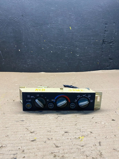 2001 - 2007 GMC Chevrolet Express 1500 Climate Control A/C j9462 DG0