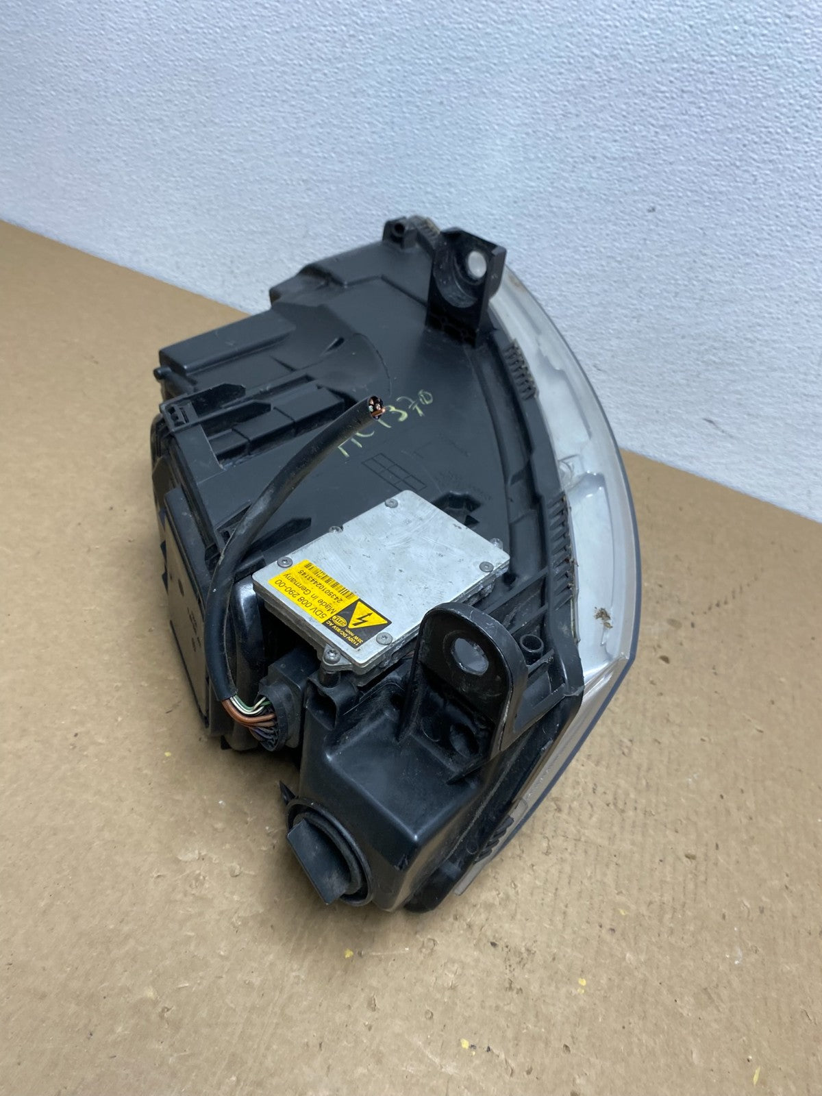 2005 to 2008 Audi A6 Left Driver Side Headlight Xenon HID OEM AC1370 DW8