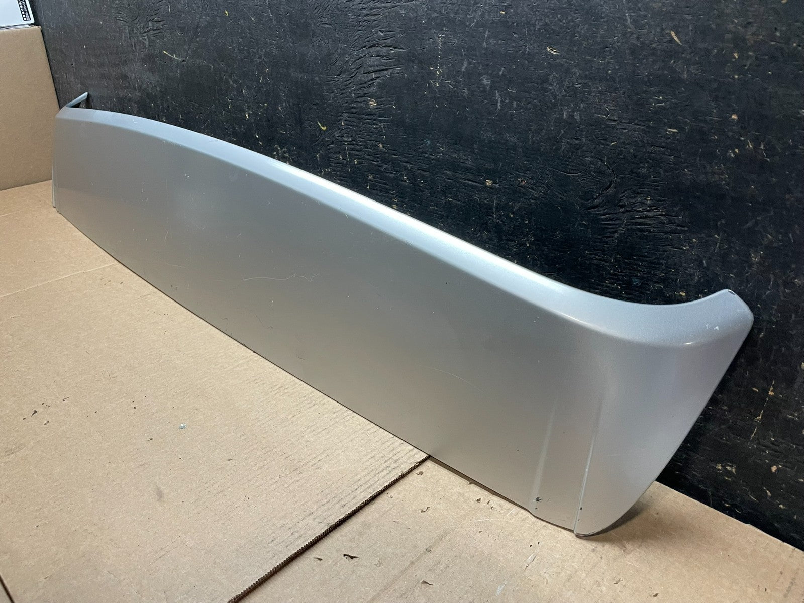 2003 to 2006 Porsche Cayenne Rear Spoiler Third Brake Light Wing OEM y9322 DG2