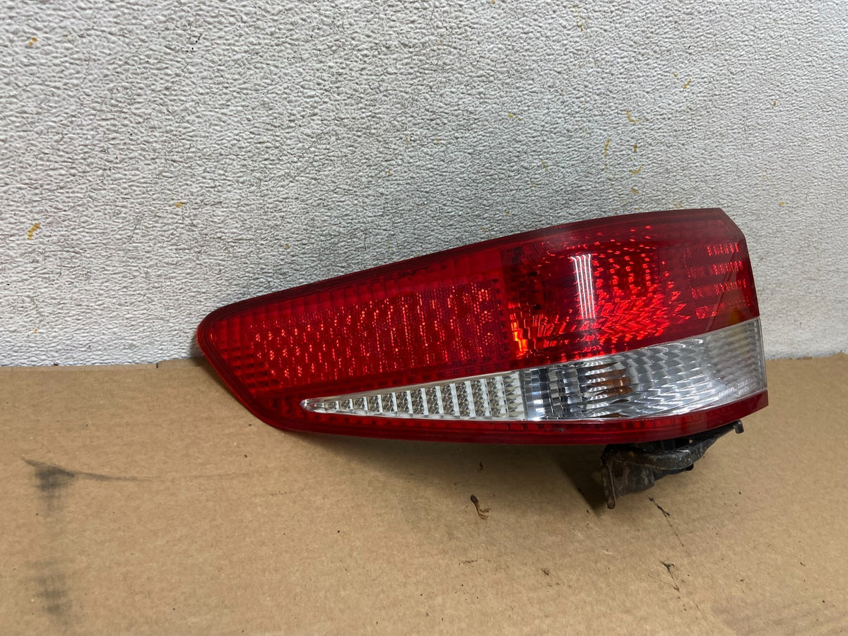 2003 to 2004 Honda Accord Sedan Left Driver Lh Side Tail light AH4424 DW1