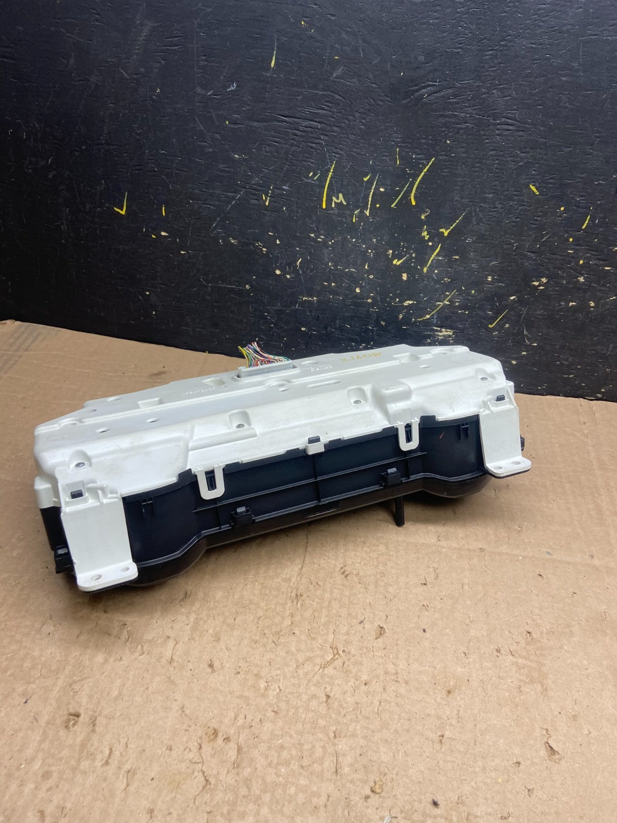 2006  Toyota Sienna Speedometer Cluster Gauge OEM Z1608 DG5