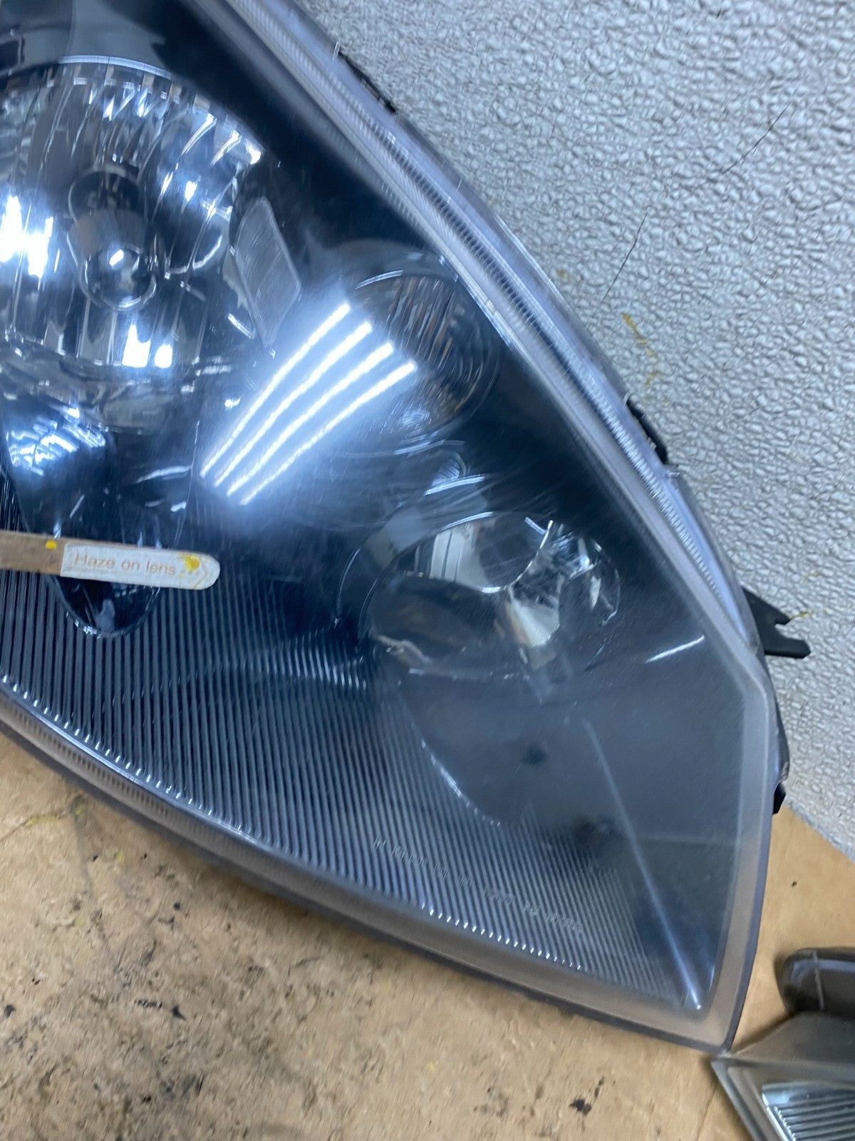 2005 to 2006 Nissan Altima Left+Right Set Halogen Headlights Oem T3720 DW7
