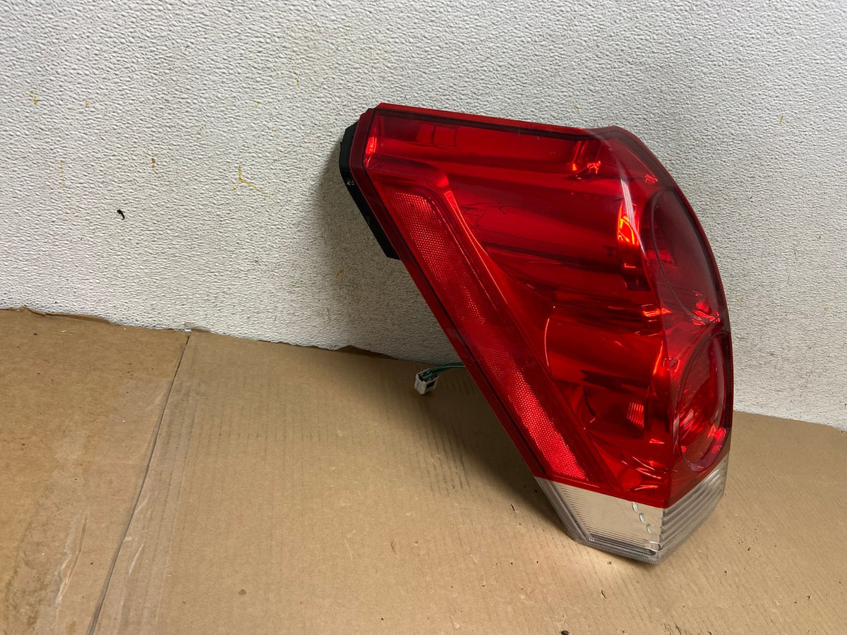 2004 to 2009 Nissan Quest Left Driver Lh Side Tail Light AH3016 LK1