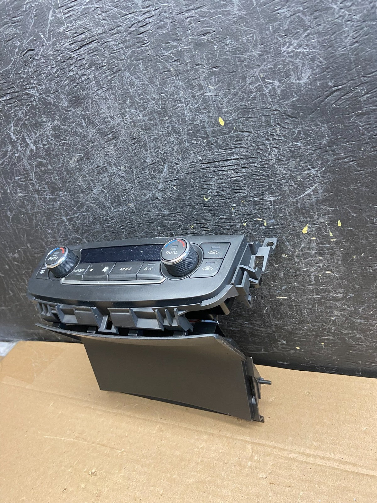 2016 2017 Nissan Altima A/C Temperature Climate Control AG5142 DG2