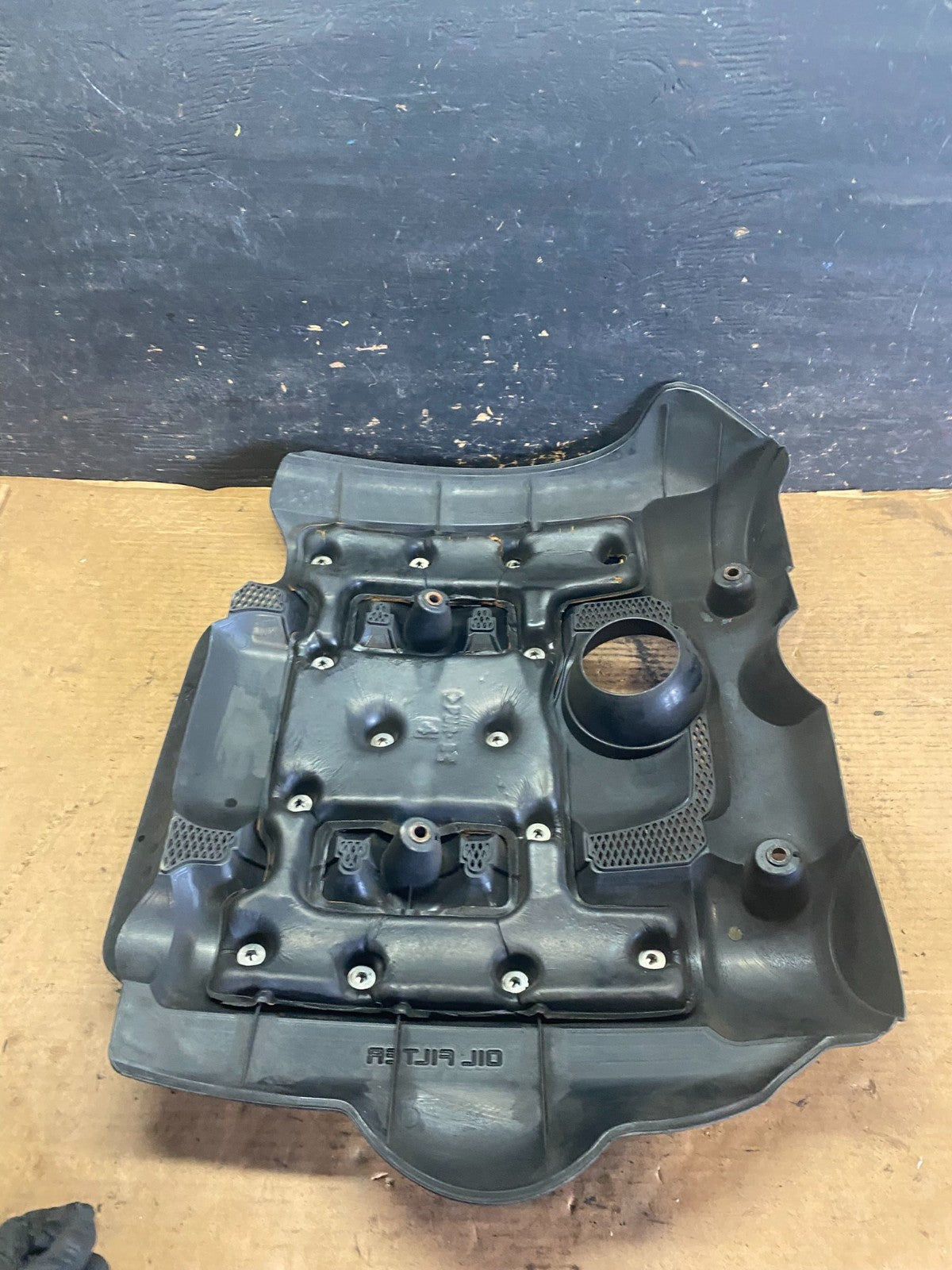 2006 to 2008 Kia Sedona V6 3.8L Engine Motor Cover  Oem S1176 DG6