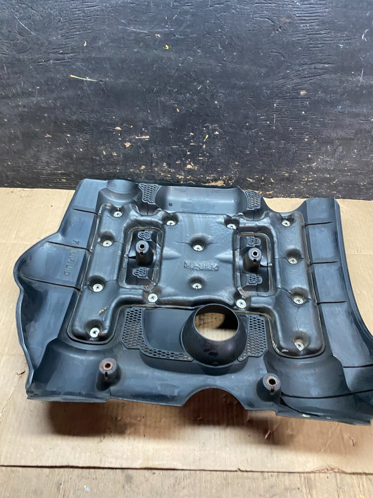2006 to 2008 Kia Sedona V6 3.8L Engine Motor Cover U6314 DG5