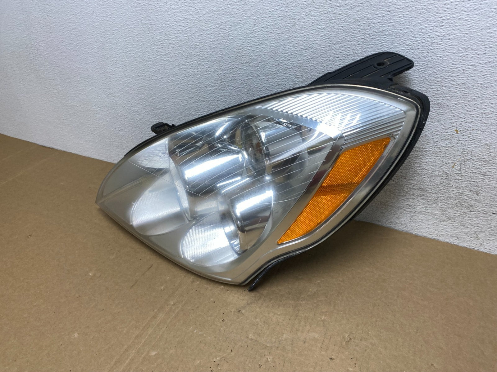 2007 - 2010 Hyundai Entourage Left Dirver LH Halogen Headlight Oe AF9941 DG1