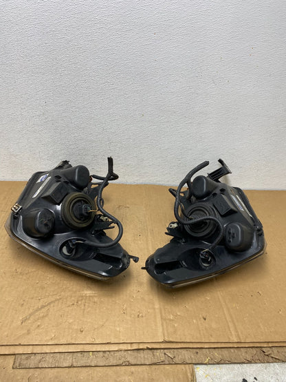 2008 2009 2010 2011 Ford Focus Left+Right Headlights Halogen DEPO AC8620 DW7