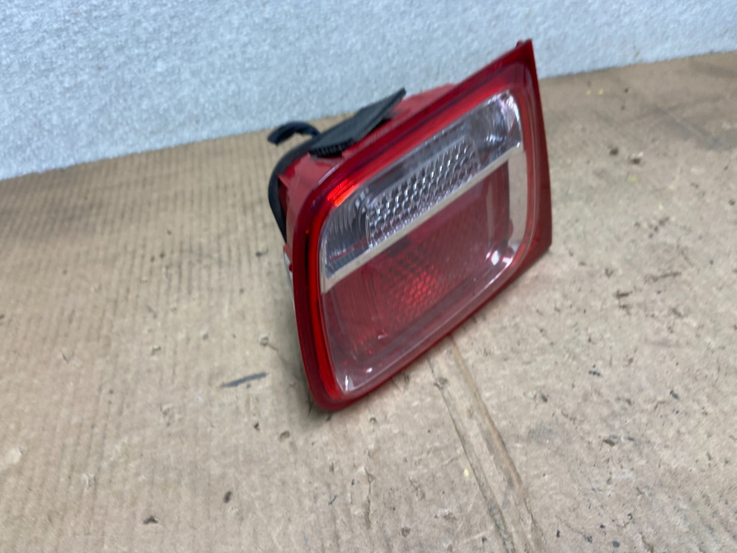 2013-2016 Chevrolet Malibu Left Driver Lh Side Inner Tail Light Oem AA66382