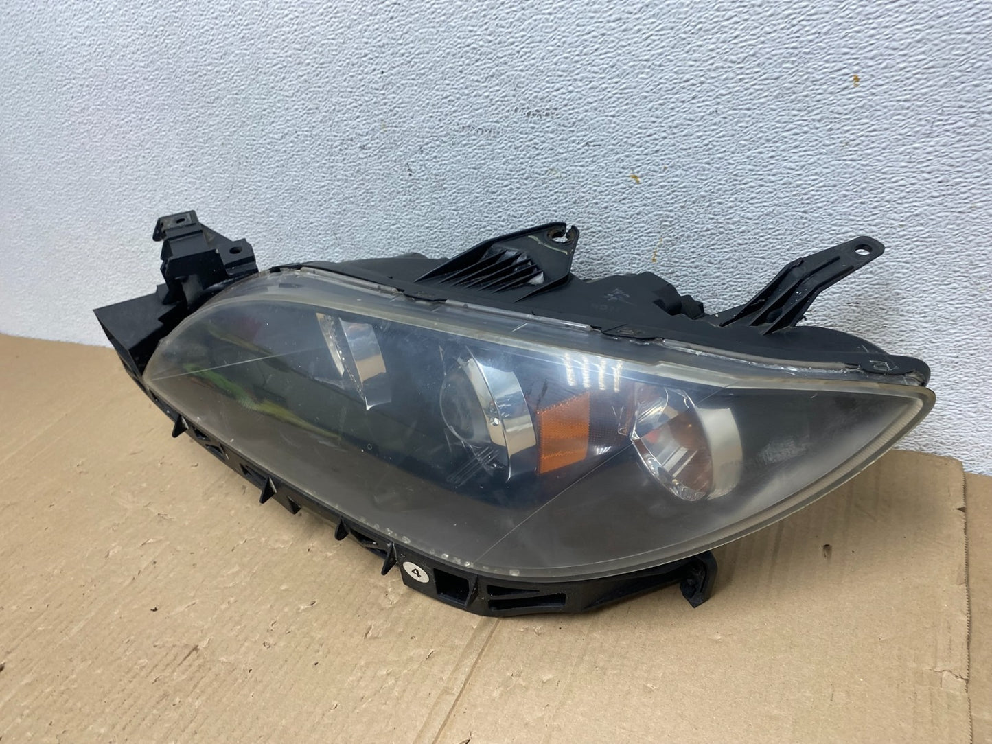2004 to 2009 Mazda 3 Sedan Left Driver LH Side Headlight AE9010 DW1