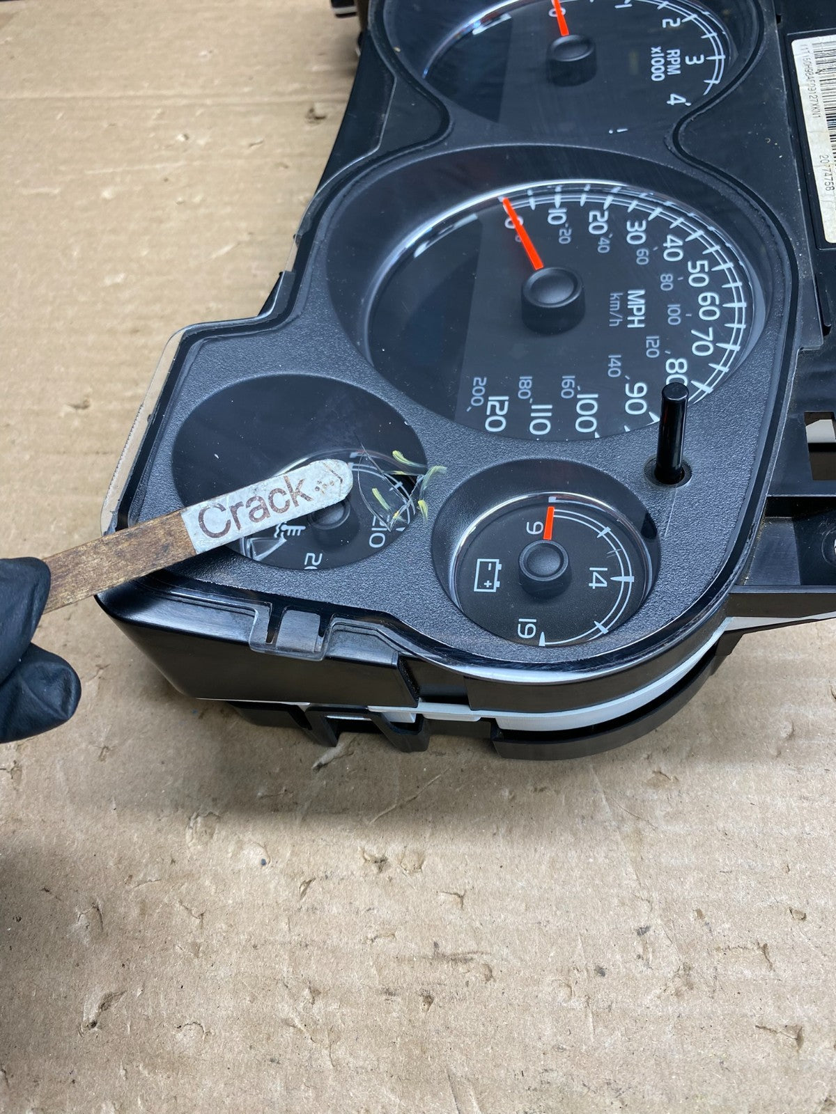 2007 to 2013 Chevrolet Silverado Suburban Cluster Gauge Speedometer AG6346 DG4