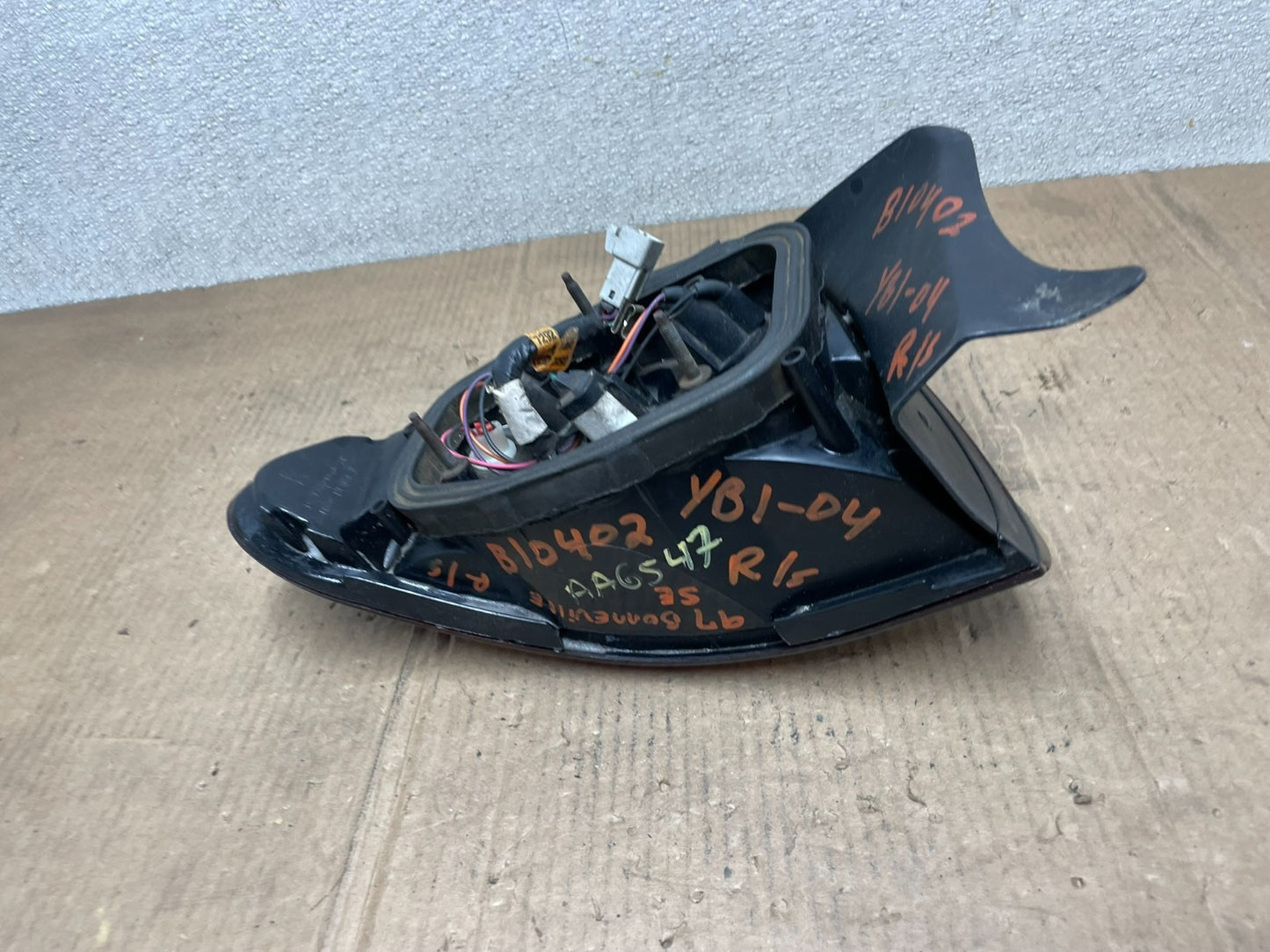 1996 to 1999 Pontiac Boneville Right Passenger Side Tail Light AA65474