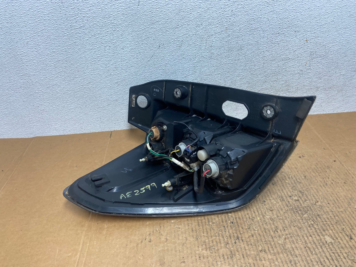 2009-2013 Subaru Forester Right Passenger Rh Side Tail Light AE2599 LK5