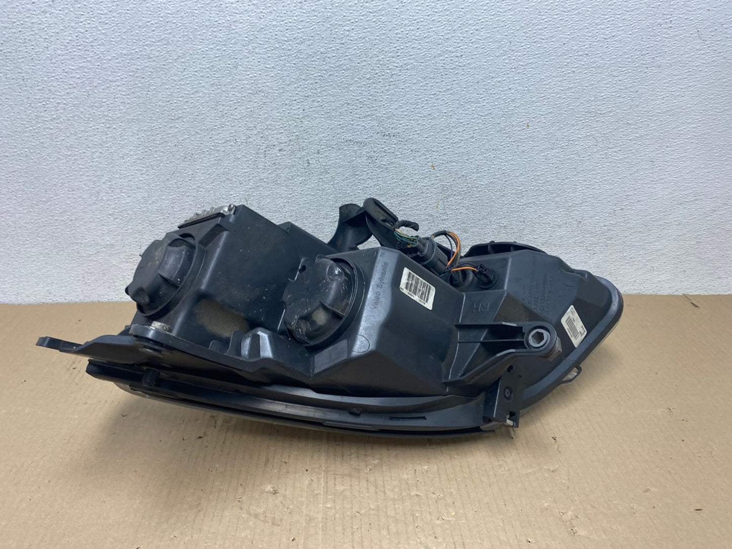 2007 to 2012 Gmc Acadia Halogen Headlight Right Passenger Side AE9586 LK6