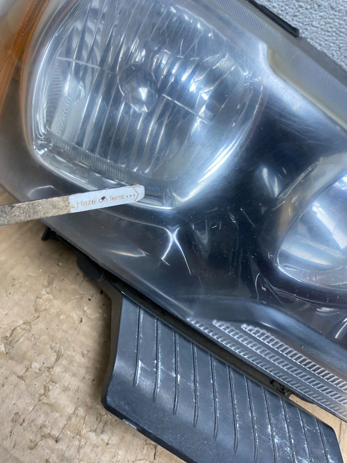 2011 to 2014 Dodge Charger Right Passenger RH Side Halogen Headlight AI5614 DW5