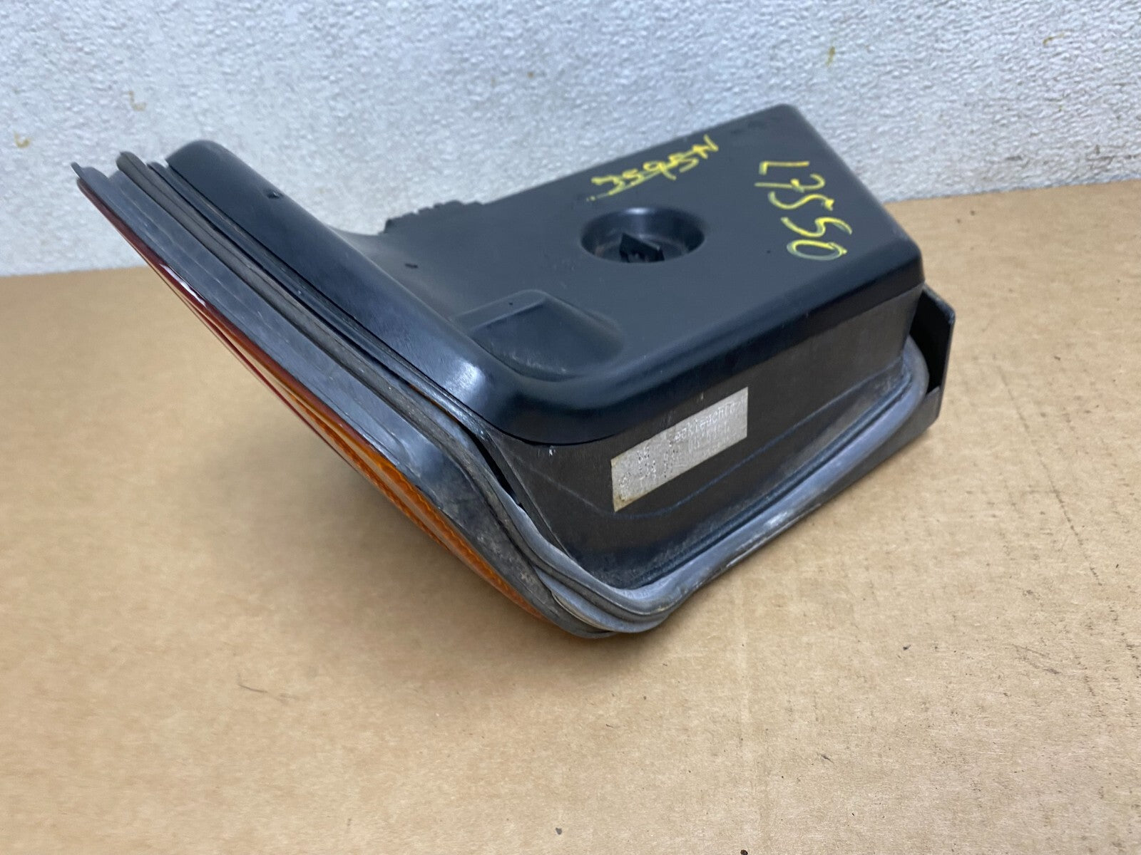 1994 to 1995 Mercedes E Class W124  Left Driver LH Side Tail Light L7550 DW7