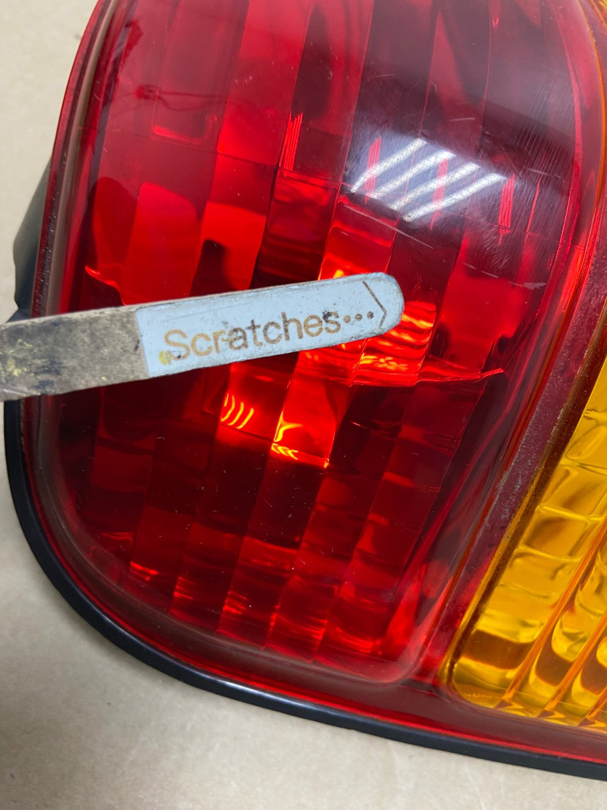2001 to 2007 Ford Escape Left Driver Lh Side Tail Light AI1402 LK3