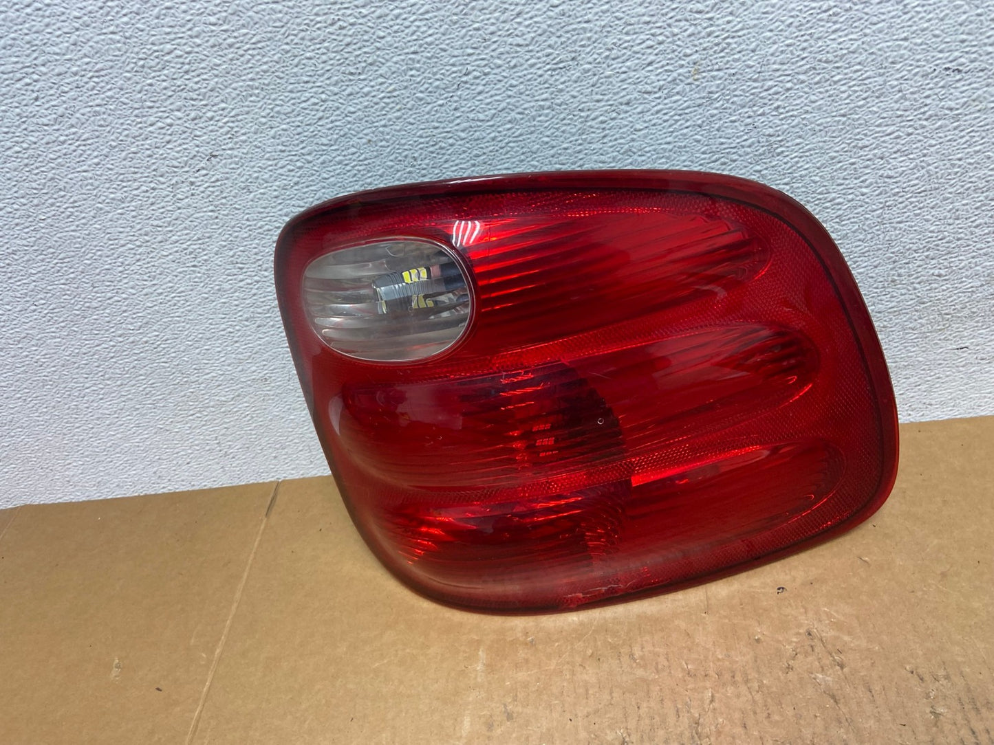1997 to 1999 Ford F150 F-150 Right Passenger RH Side Tail Light AE0217 LK0