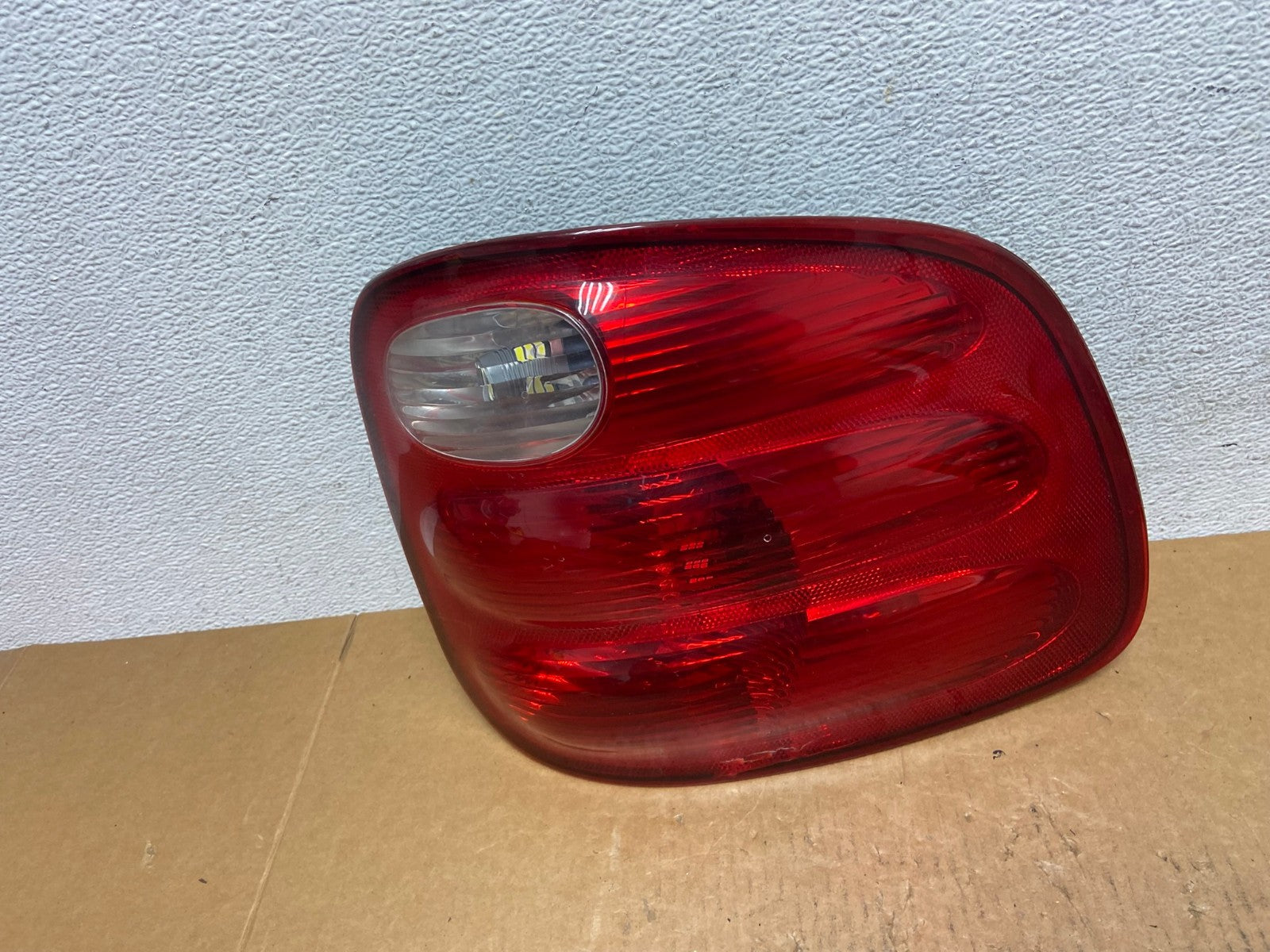 1997 to 1999 Ford F150 F-150 Right Passenger RH Side Tail Light AE0217 LK0