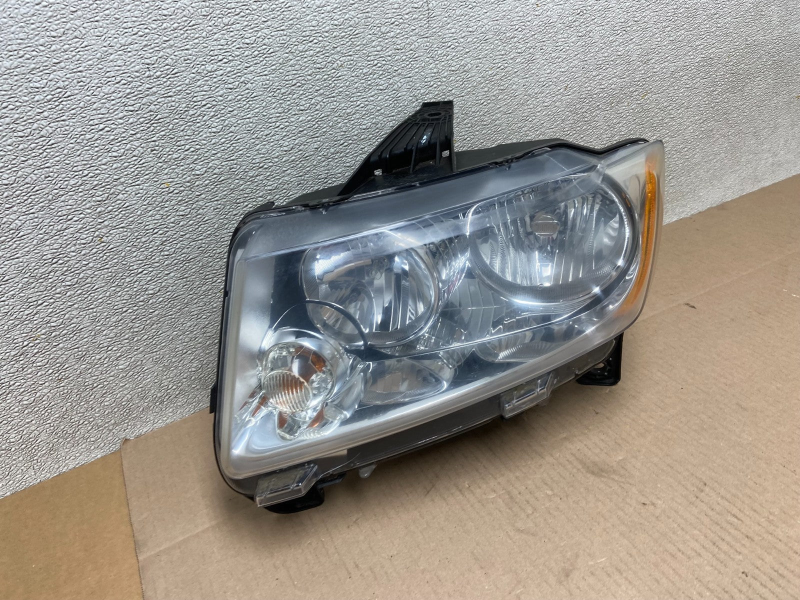 2011 to 2013 Jeep Grand Cherokee Halogen Left Driver Lh Headlight Oem Z3853 DW2