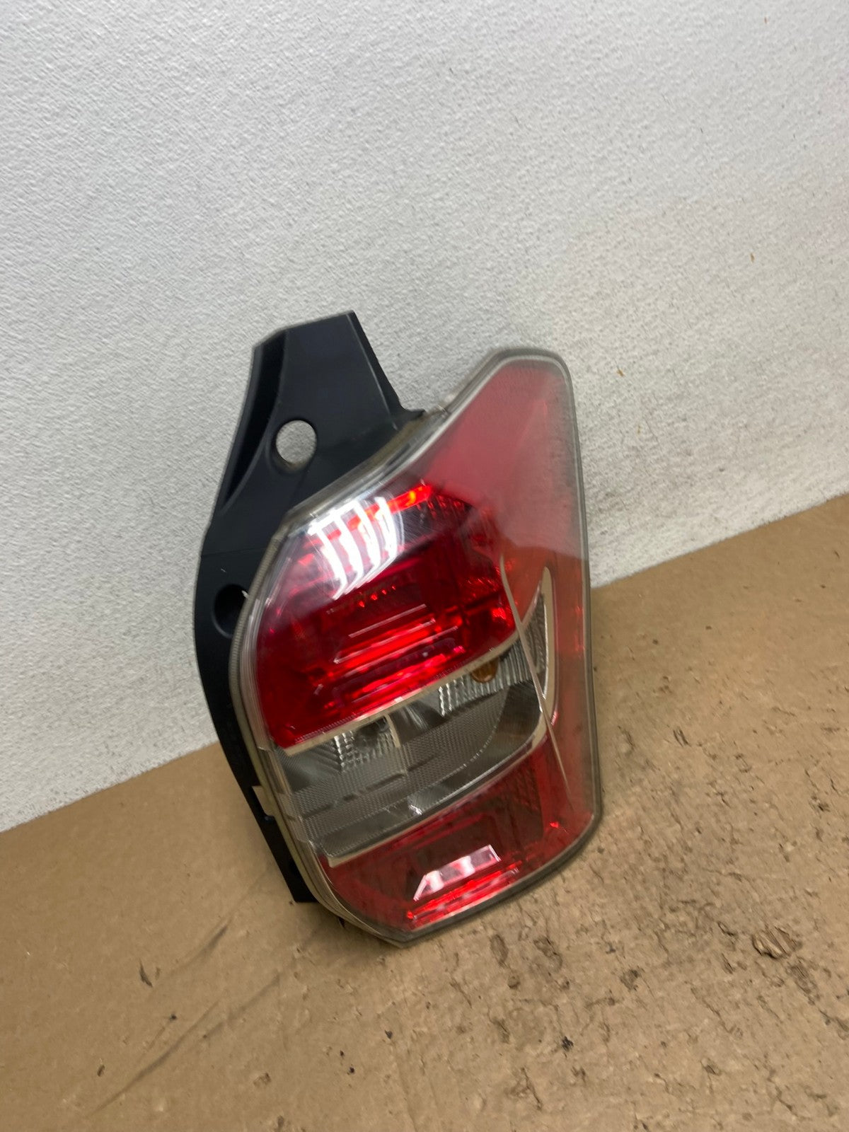 2014-2016 Subaru Forester Right Passenger Rh Side Tail Light AG1421 LK2