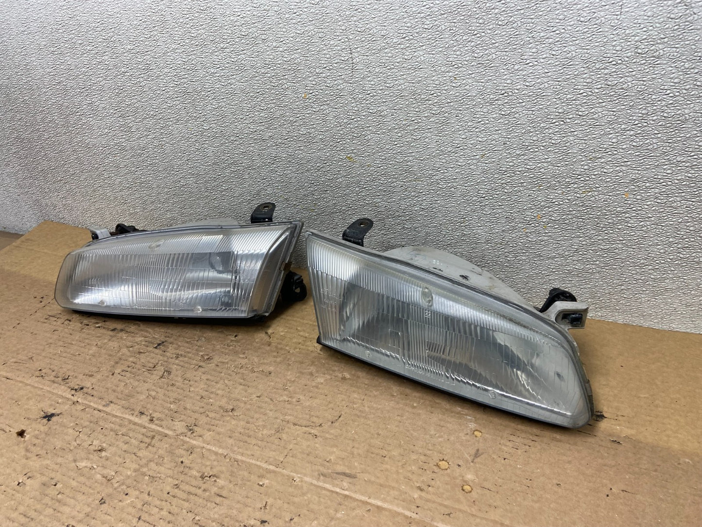 1997 1998 1999 Toyota Camry Left+Right Side Set Halogen Headlights AB3362 DW1