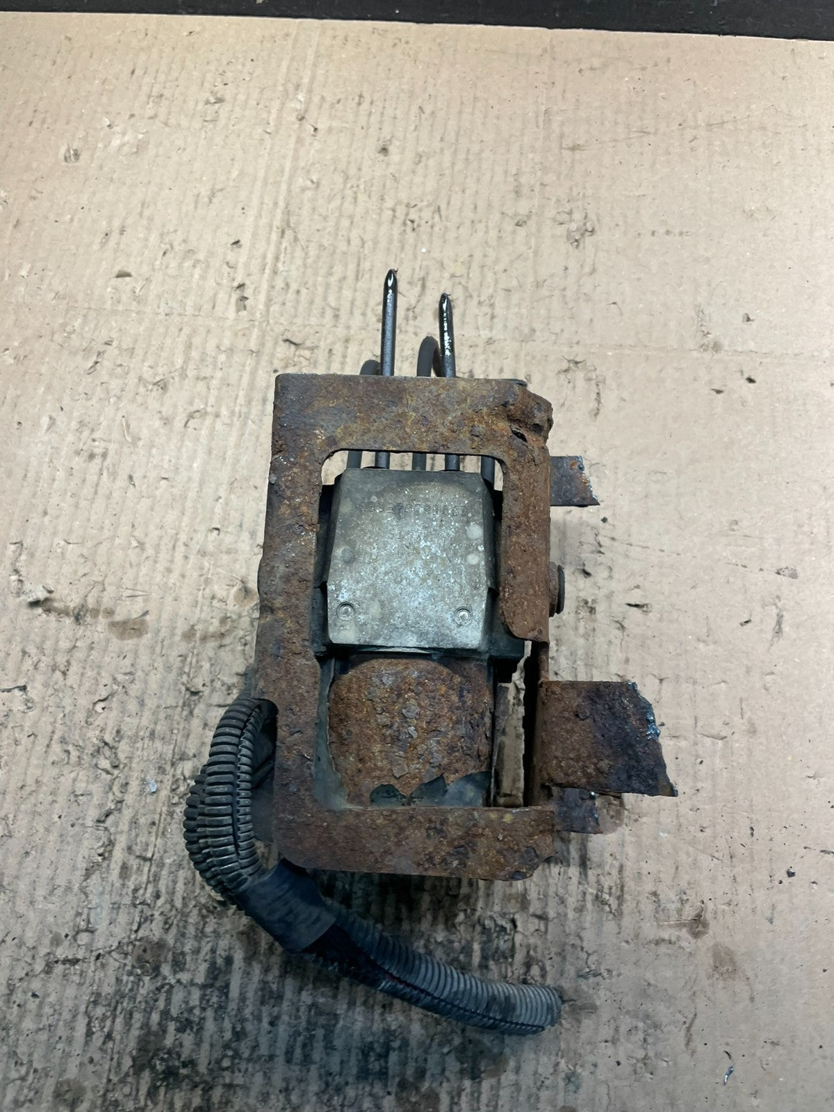 Chevrolet GM ABS Anti-Lock Brake Module 13567128 V5323 PS2