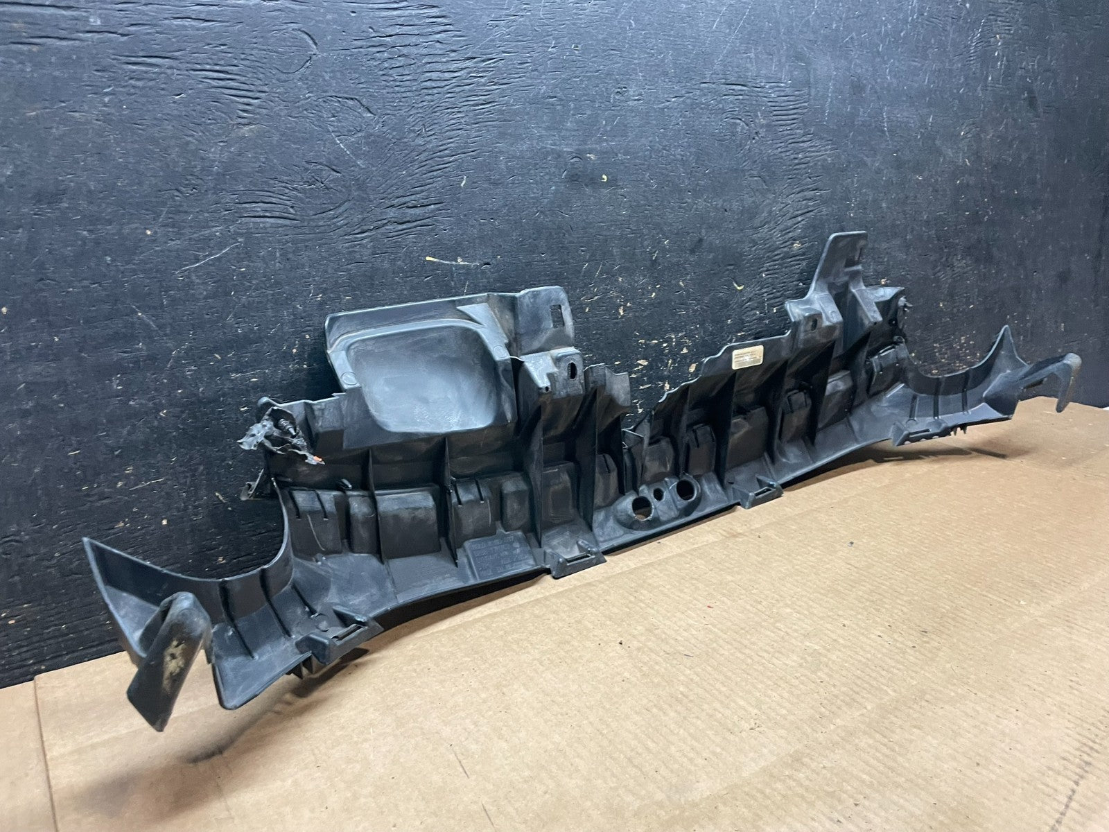 2014 to 2019 Ford Fiesta Front Upper Bumper Cover Oem aa9047 DG4