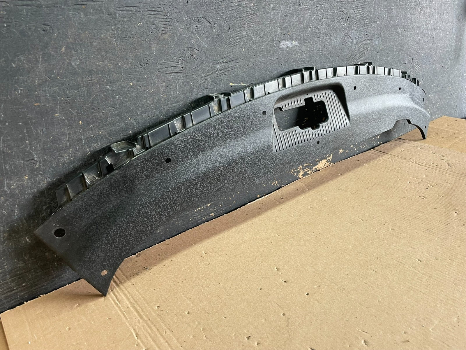 2015-2017 Hyundai Sonata Front Bumper Radiator Core Cover Grille Oem AA1952 DG1