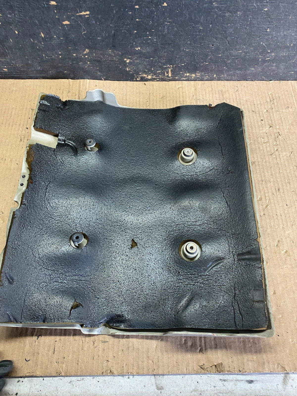 2001 to 2004 Cadillac Deville Seville Northstar Engine Motor Cover Q0306 DG7