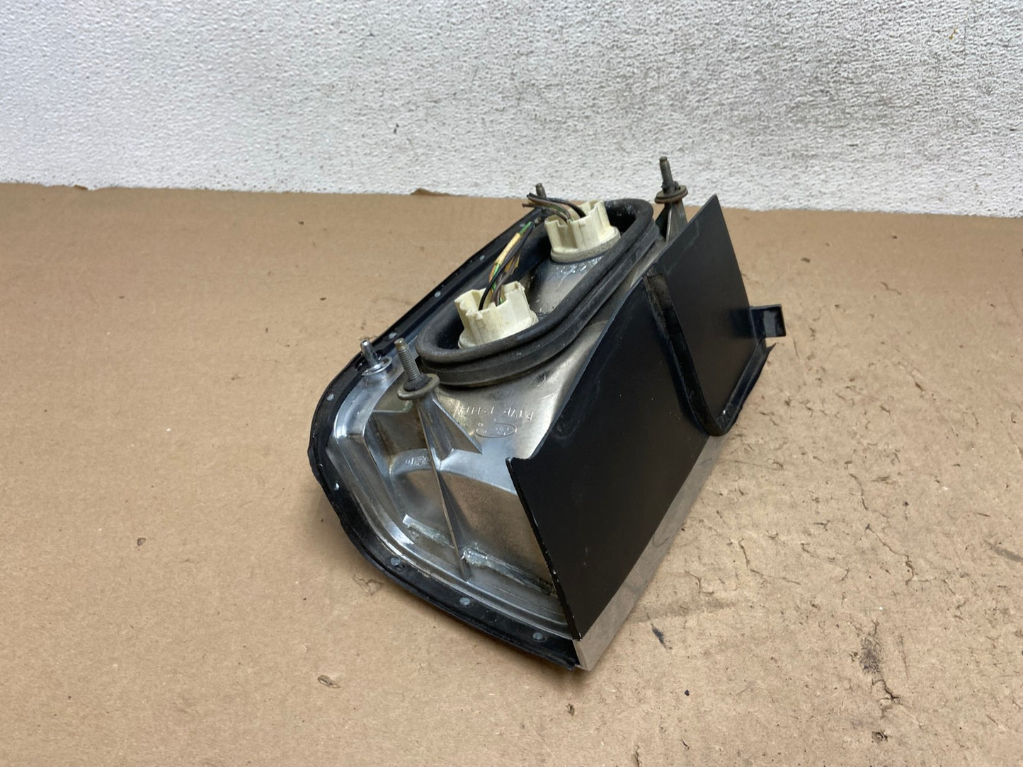 1990 to 1994 Lincoln Town Car Left Driver Side Tail Light AG4467 LK5