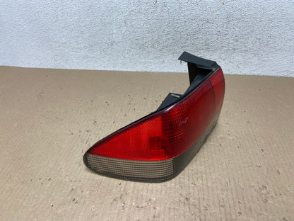 1994 to 1998 Saab 900 & Turbo Left Driver LH Side Tail Light AE9732 LK2