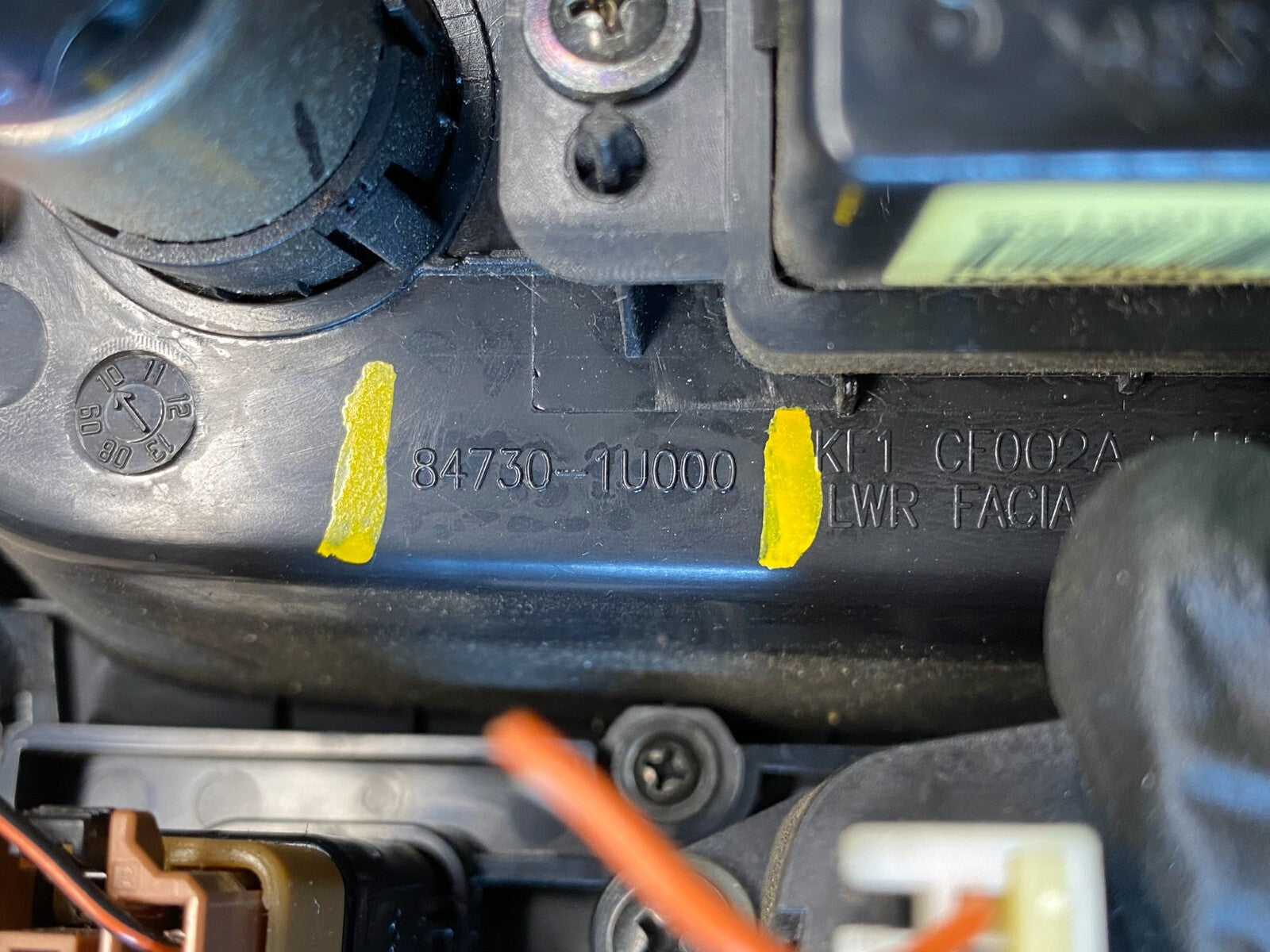 2011-2013 Kia Sorento Center Seat Heater Switches Aux USB Power Outlet O1537 DG5