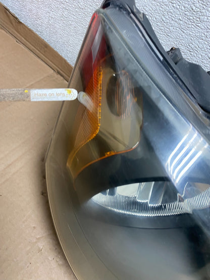 2008 to 2016 Chrysler Town and Country Left+Right Side Headlights U8784 DW6