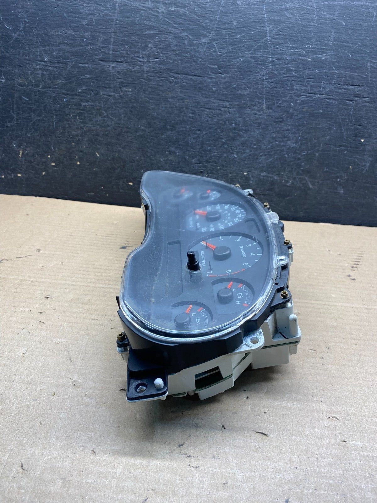 1999 to 2004 Ford Mustang Gauge Cluster Speedometer AH9789 DW2