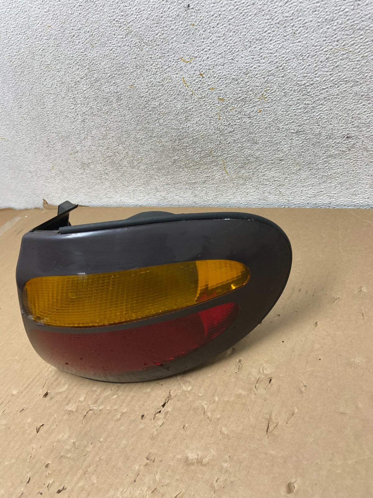 1996 to 1997 Ford Taurus Wagon Right Passenger Side Tail Light AH2682 DG2