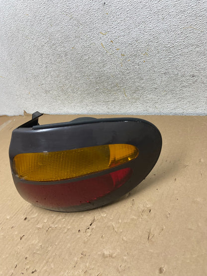 1996 to 1997 Ford Taurus Wagon Right Passenger Side Tail Light AH2682 DG2