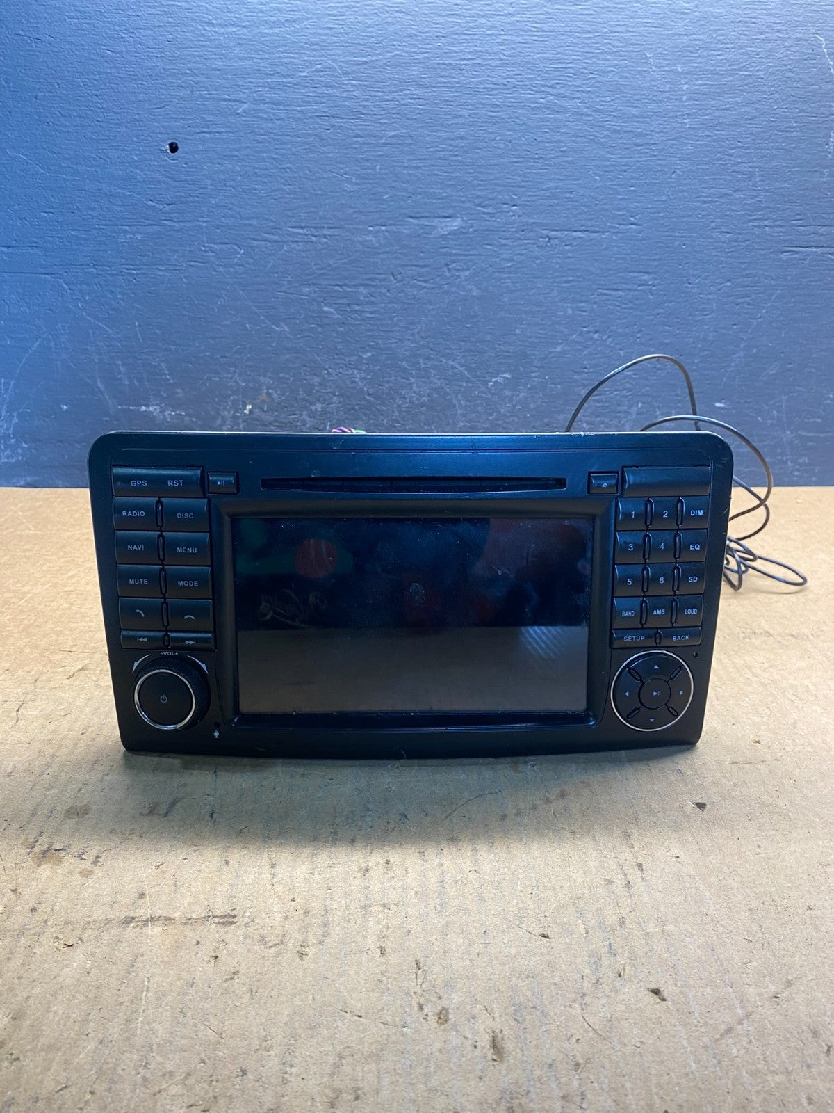 2008 to 2010 Mercedes ML350 GL450 Radio Navigation Display Aftermarket AC69570