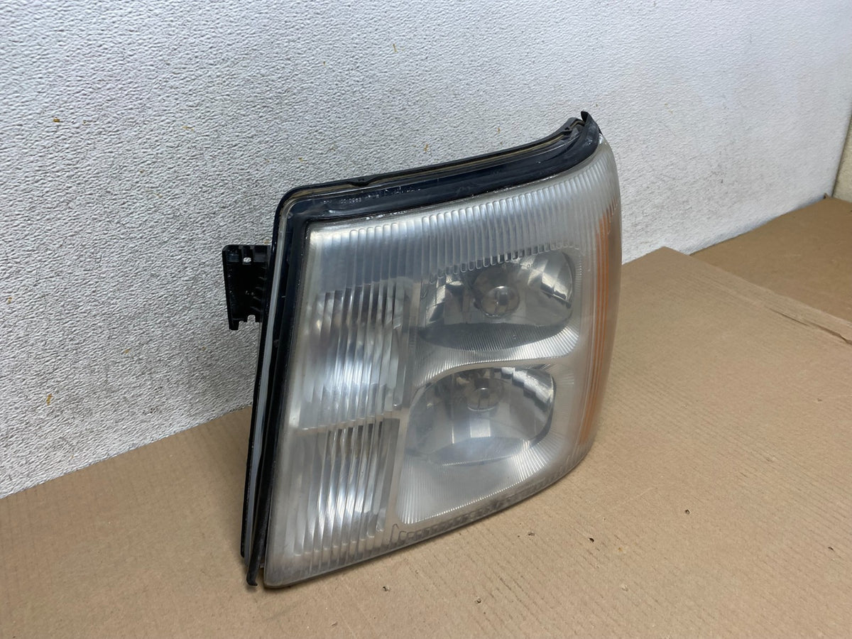 2002 to 2006 Cadillac Escalade Left Driver Lh Xenon HID Headlight AJ2359 DW2