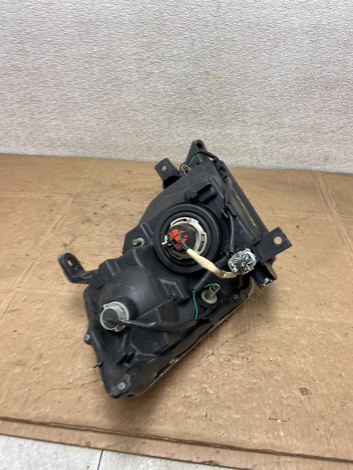 2003 to 2007 Nissan Murano Headlight Halogen Left Driver LH Y6187 DW9