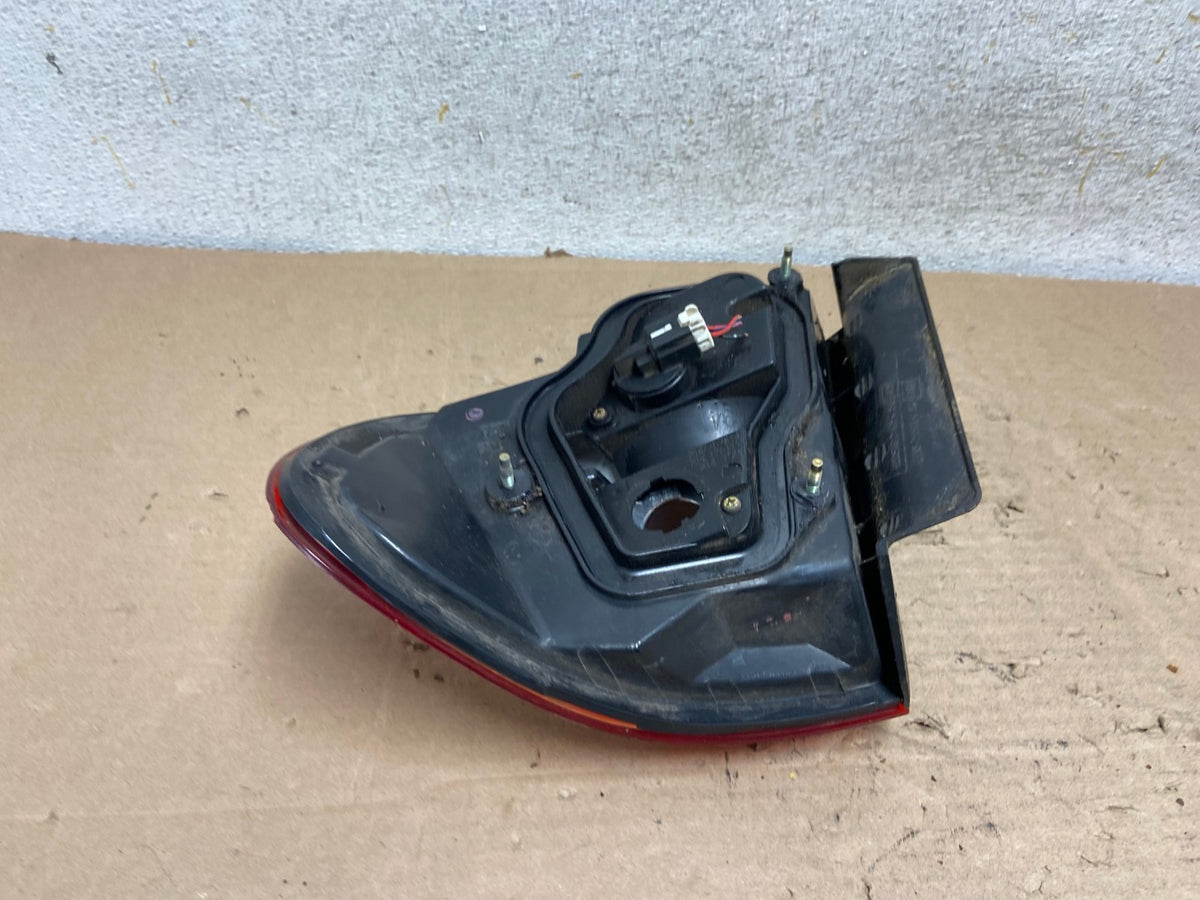 2000 - 2001 Infiniti i30 Left Driver Lh Side Tail Light AI1019 LK6