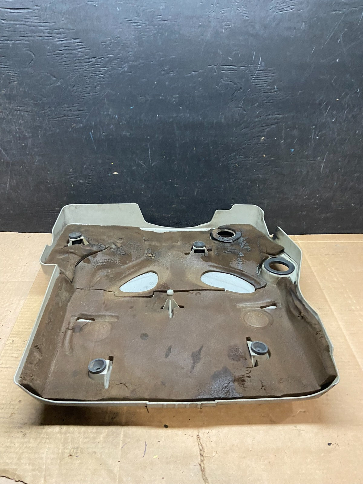2004 to 2007 Cadillac CTS 3.6L Plastic Engine Cover Shield I3166 PS5
