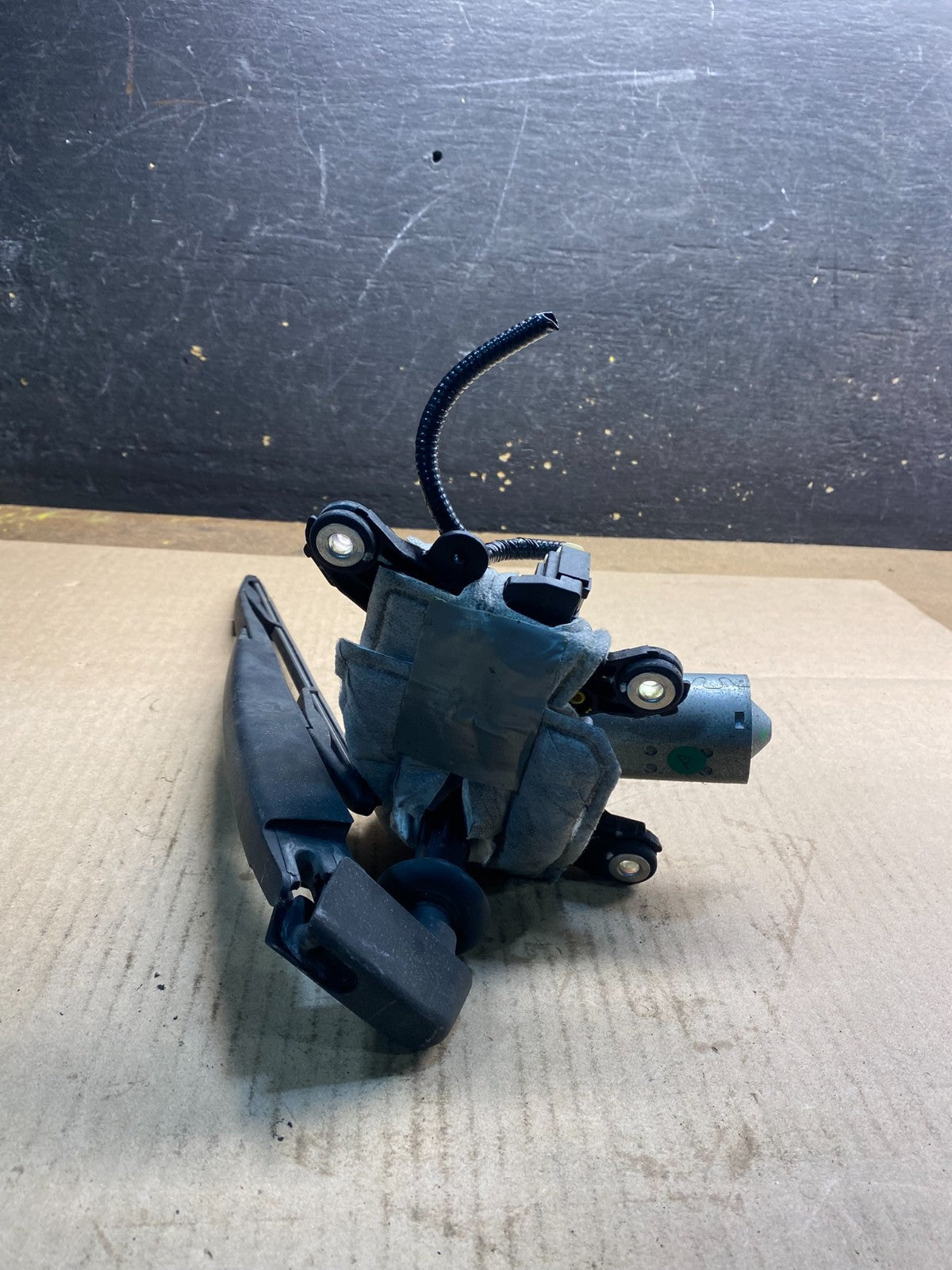 2004-2010 Infiniti QX60 Rear Liftgate Back Window Wiper Motor OEM Z4880 DG0