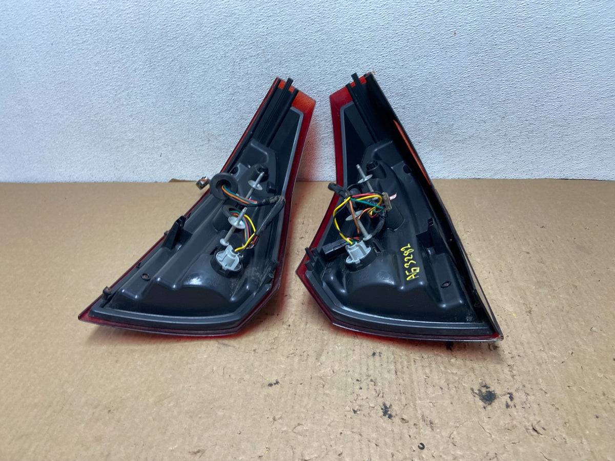 2003 to 2007 Cadillac Cts Left+Right Set Side Spec-D LED Tail Light AG3282 DG8