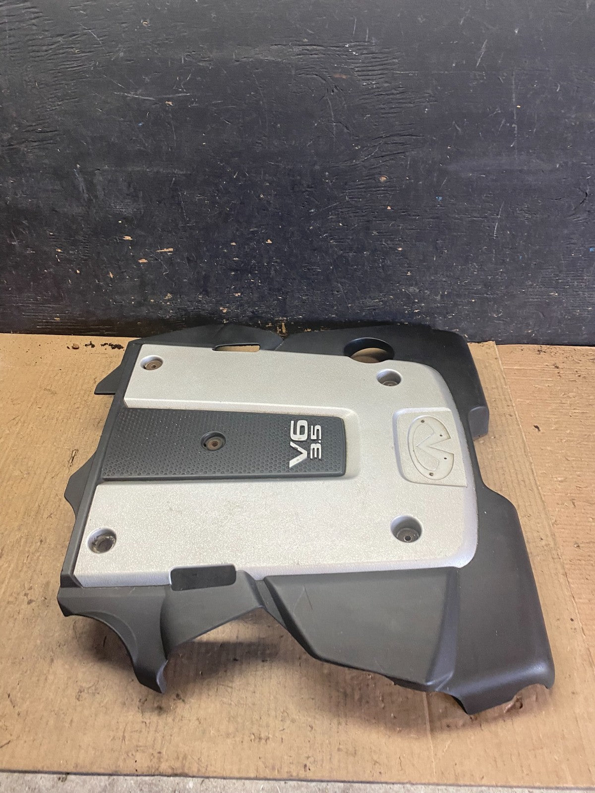 2007 to 2008  Infiniti G35 M35 EX35  Engine Cover Motor Shield Q5922 DG3