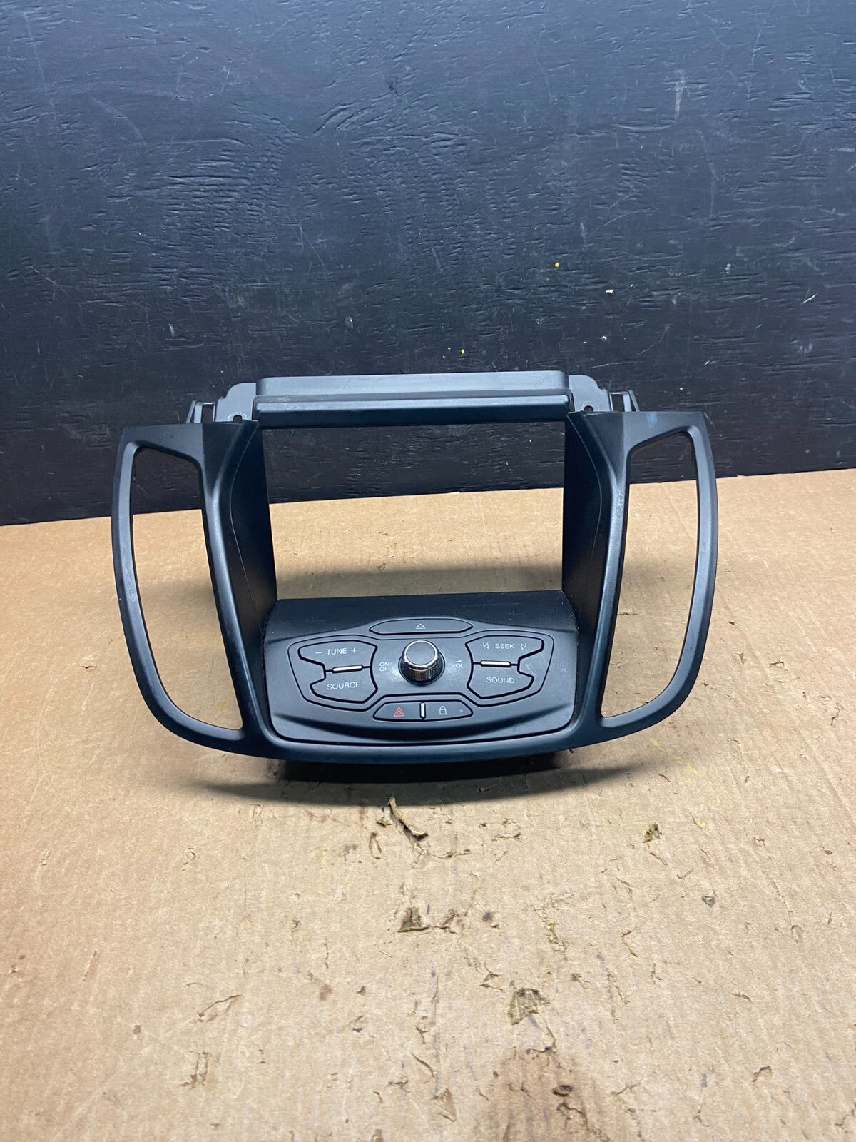 2013 to 2016 Ford Escape Dash Radio Control Panel Bezel cj54-18835 H2107 PS0